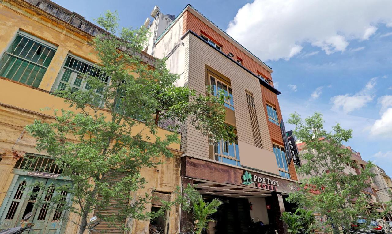 Pine Tree Boutique Hotel Ченнаи Экстерьер фото