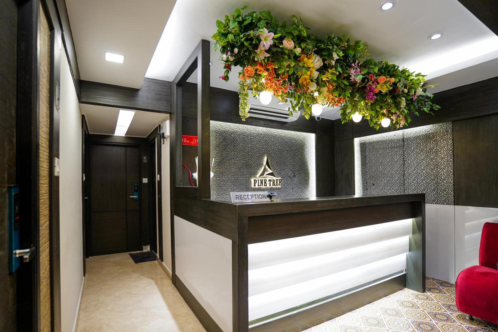 Pine Tree Boutique Hotel Ченнаи Экстерьер фото