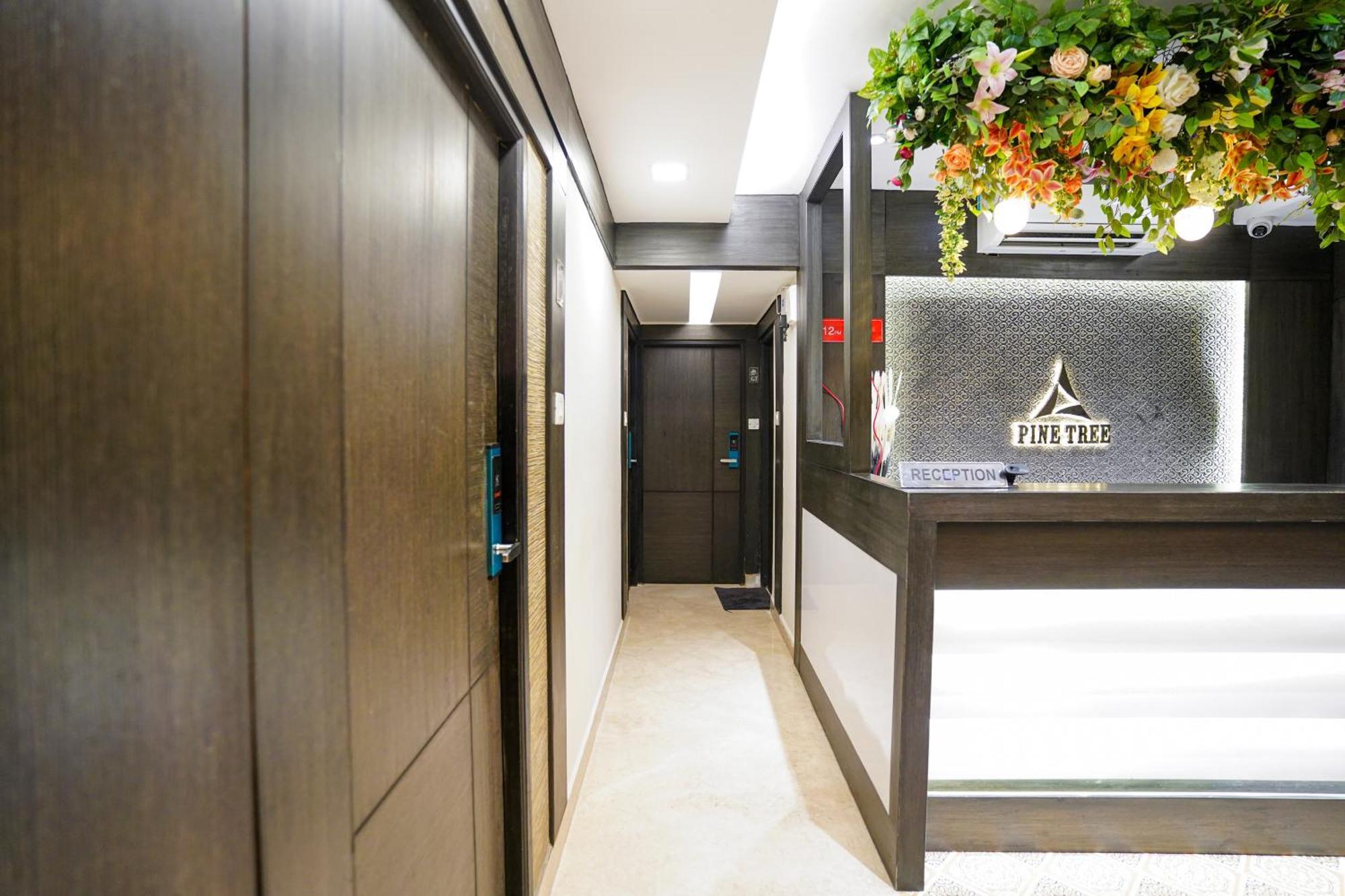Pine Tree Boutique Hotel Ченнаи Экстерьер фото