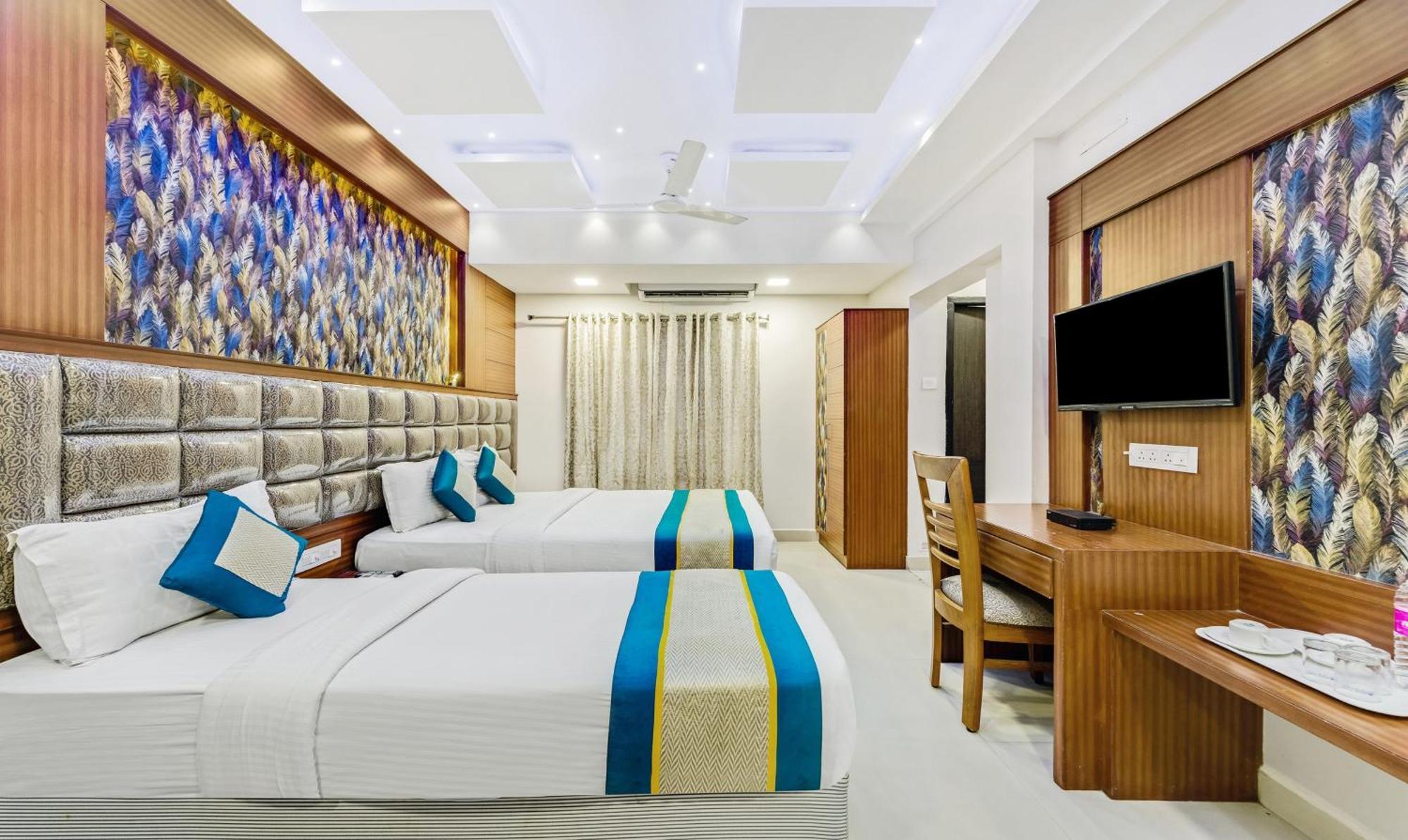 Pine Tree Boutique Hotel Ченнаи Экстерьер фото